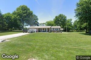 21 Dorosell Rd, Raymond, IL 62560