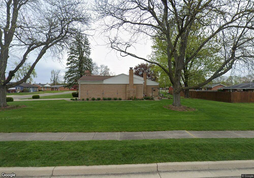 431 Feeman Ct, Adrian, MI 49221 - photo 1