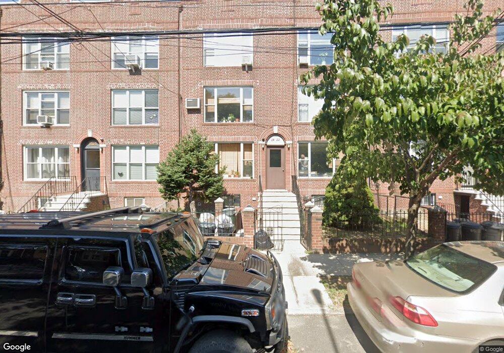 28-22 47th St unit 3R, Astoria, NY 11103 - photo 1