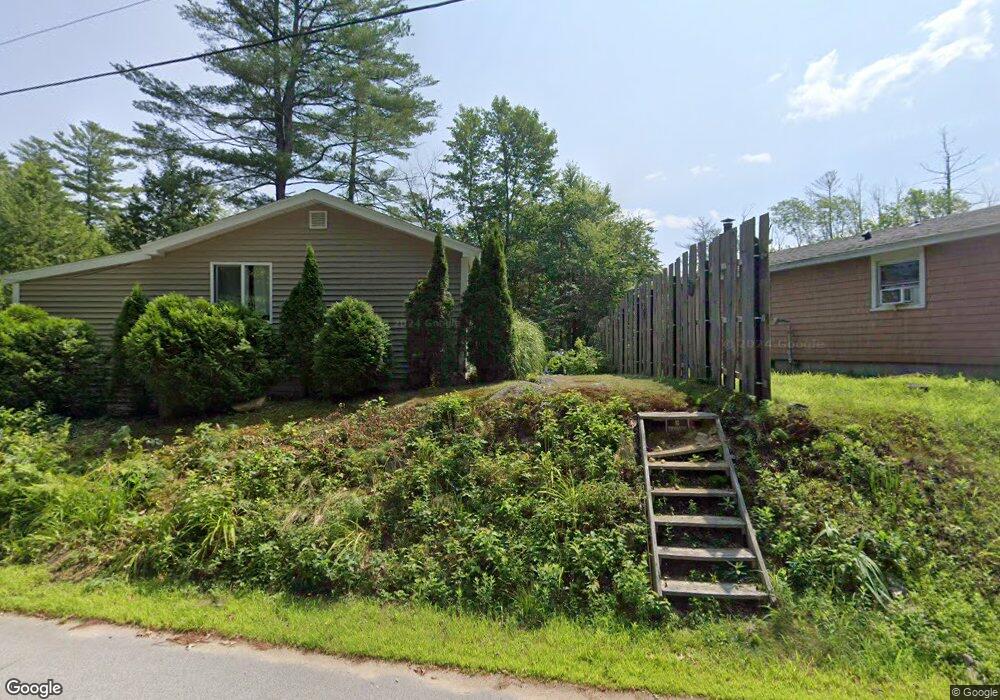 90 W Shore Dr, Raymond, NH 03077 - photo 1