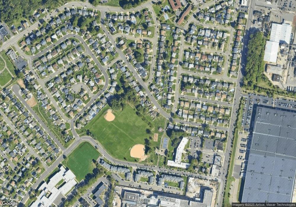 675 Franklin Dr, Perth Amboy, NJ 08861 - photo 1