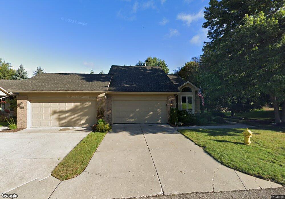 1847 Cross Bend St NE unit 57, Grand Rapids, MI 49505 - photo 1