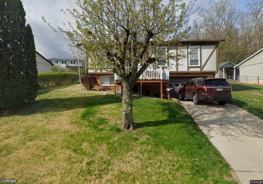 205 Pine Cir, Dunbar, WV 25064 - photo 1