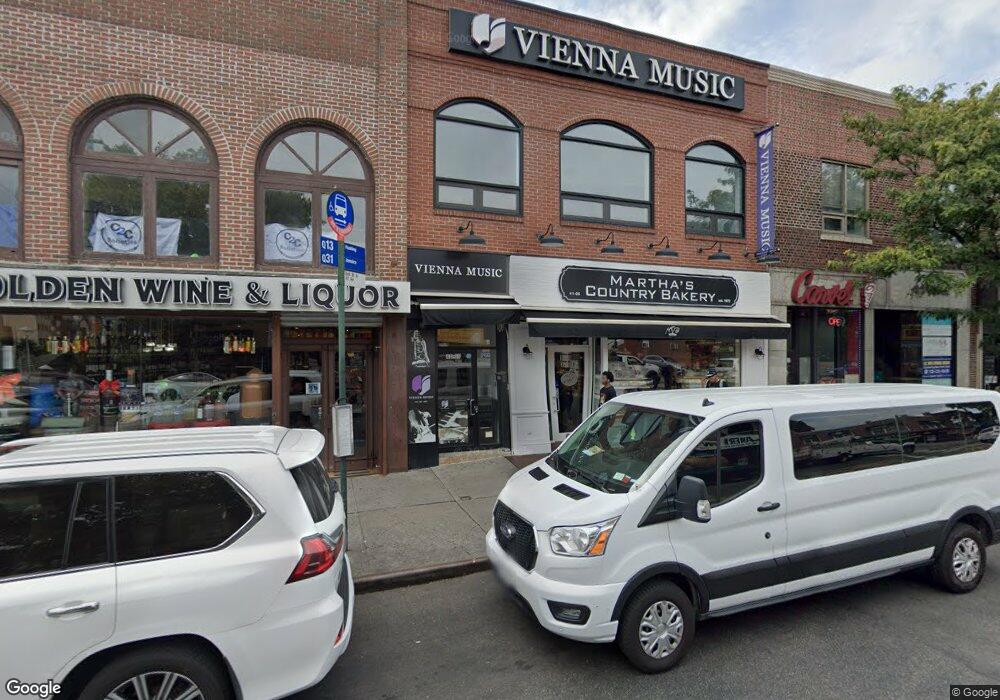 41-6 Bell Blvd unit 2 FL, Bayside, NY 11361 - photo 1