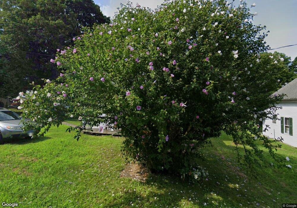 47 Beech St, Norwich, CT 06360 - photo 1