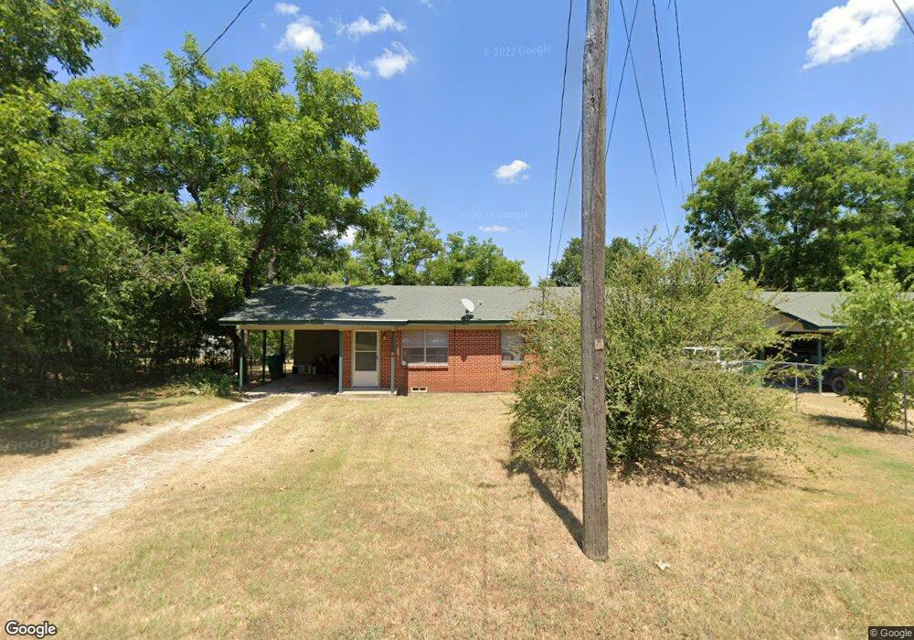 1926 Rice Ave, Gainesville, TX 76240 - photo 1