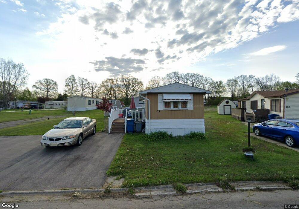 82 Mary Stafford Ln, Flint, MI 48507 - photo 1