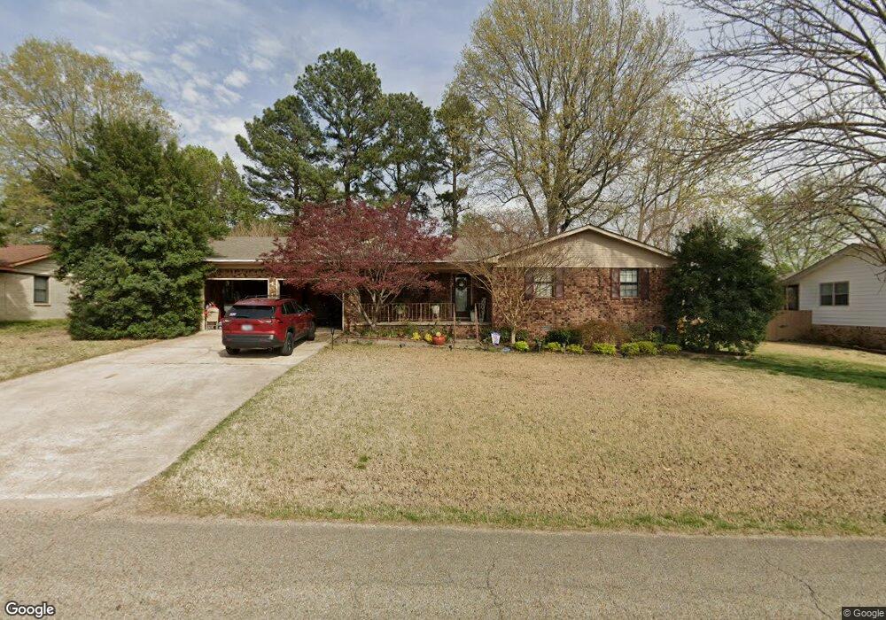 401 Honeysuckle Rd, Paragould, AR 72450 - photo 1