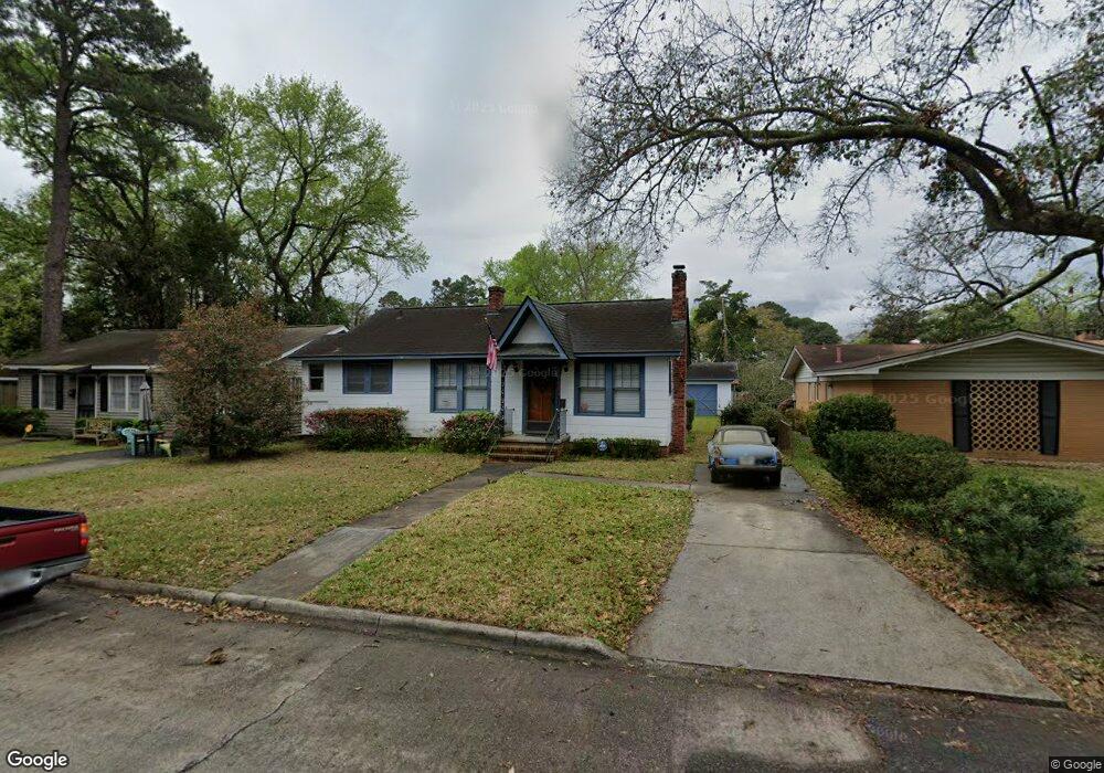 139 E 58th St, Savannah, GA 31405 - photo 1