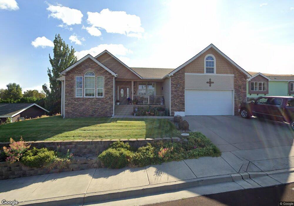 1802 Golden Way, the Dalles, OR 97058 - photo 1
