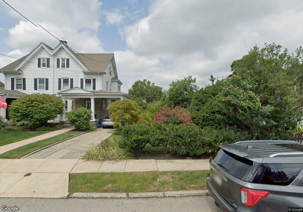 424 Strathmore Rd, Havertown, PA 19083 - photo 1