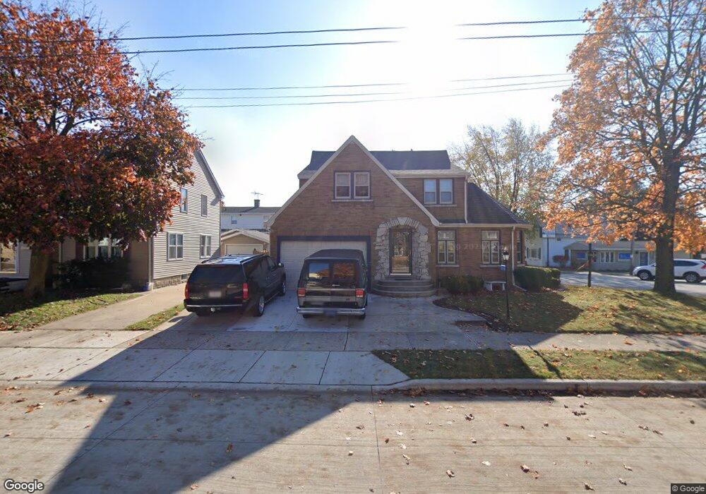 1733 24th St, Two Rivers, WI 54241 - photo 1