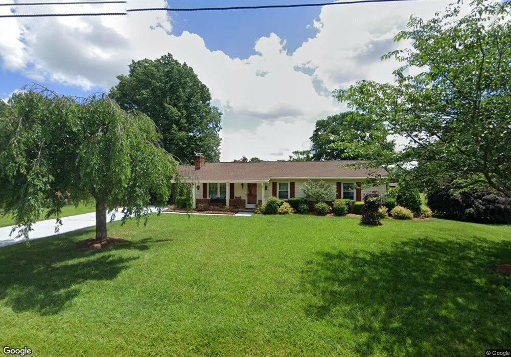 1841 Kenmore Dr, Statesville, NC 28625 - photo 1