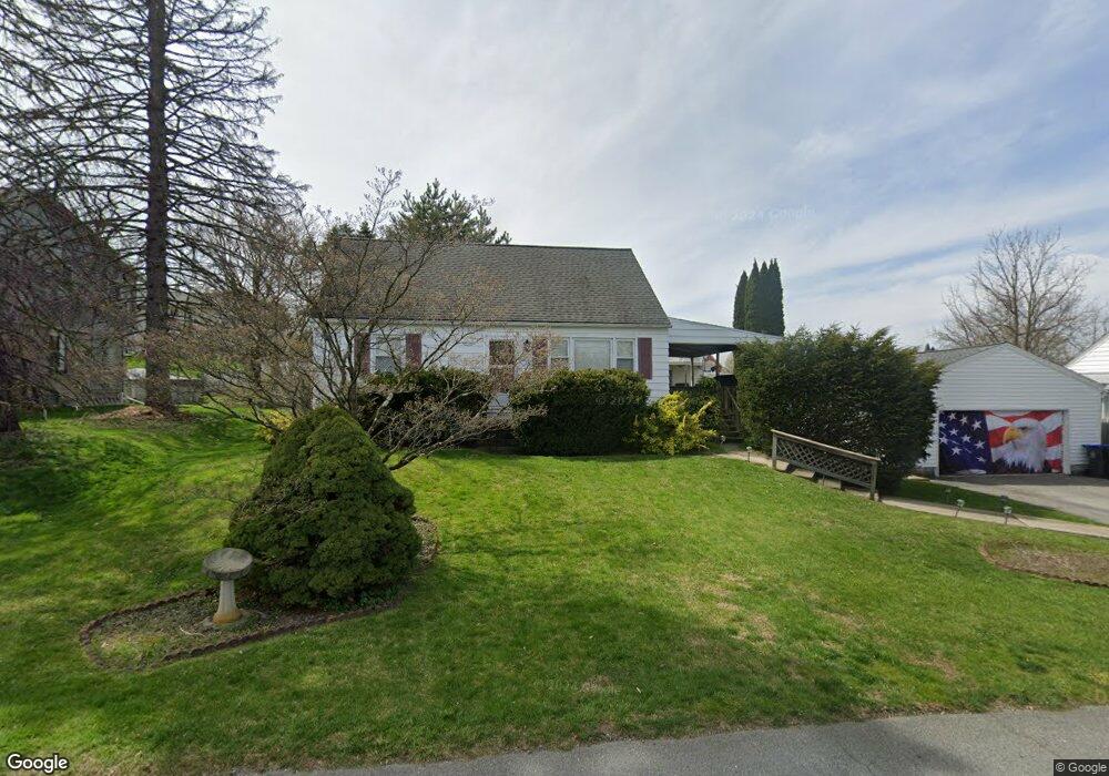 2224 Cypress Ave, Allentown, PA 18103 - photo 1