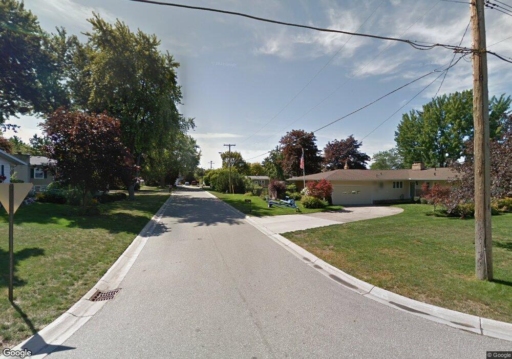 2800 Elmwood St, Port Huron, MI 48060 - photo 1