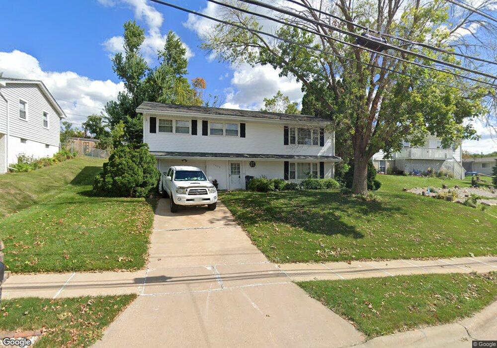 1625 20th St NW, Cedar Rapids, IA 52405 - photo 1