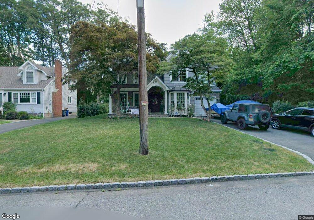 69 Cherokee Ave, Allendale, NJ 07401 - photo 1