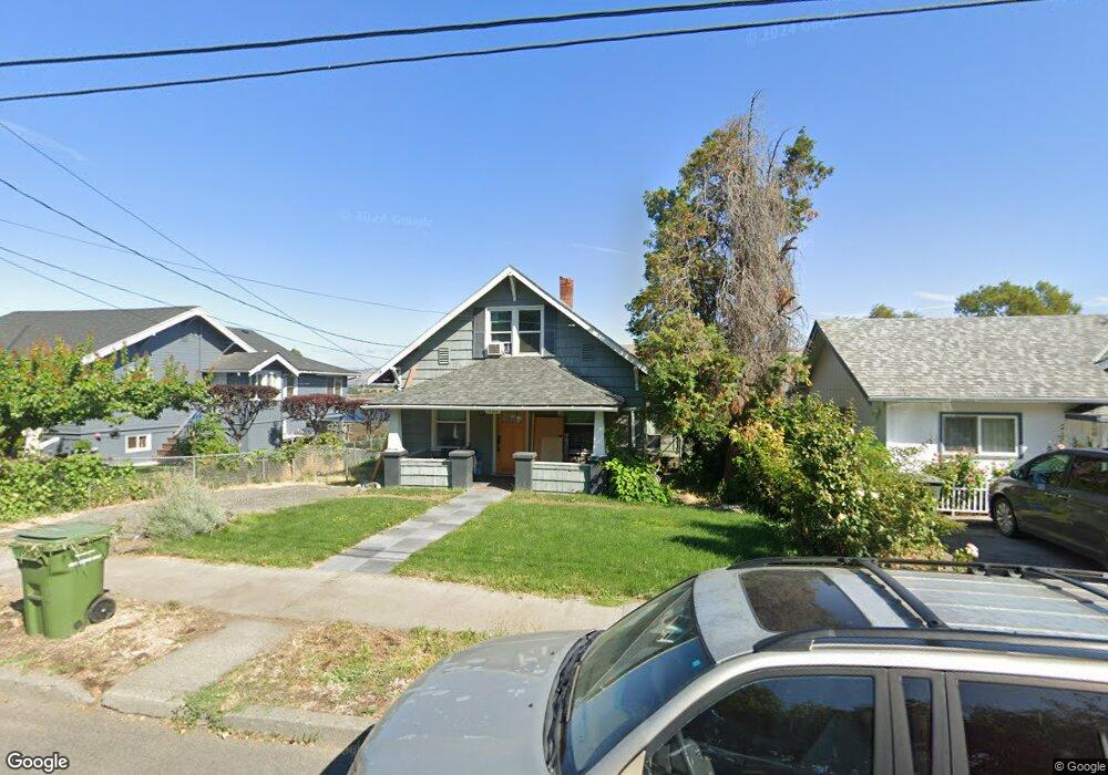 1705 E 9th St, the Dalles, OR 97058 - photo 1