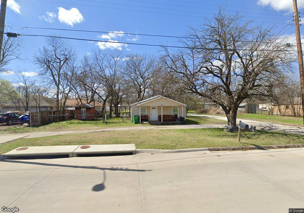 315 Fair Ave, Gainesville, TX 76240 - photo 1