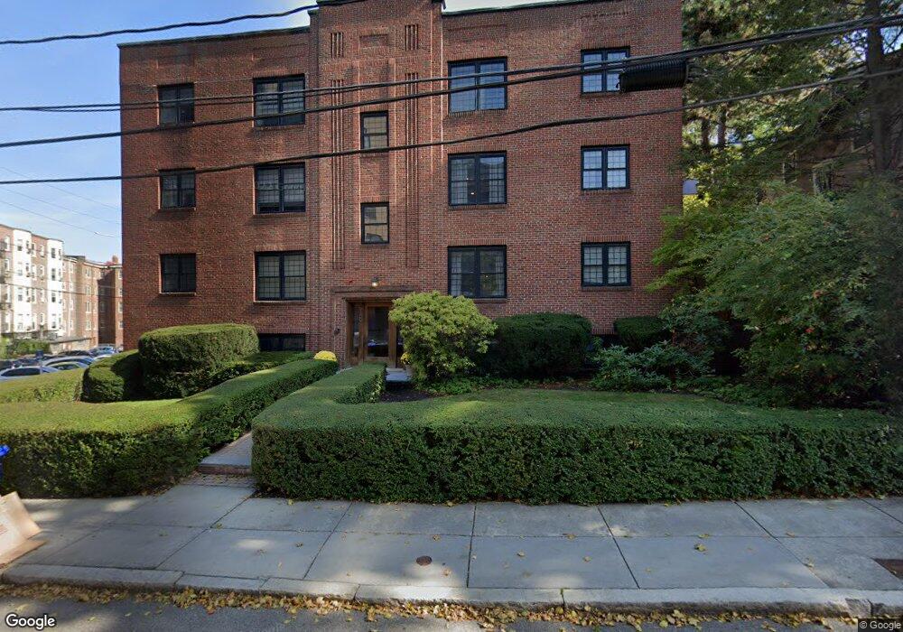 159 Saint Paul St unit 1,159, Brookline, MA 02446 - photo 1