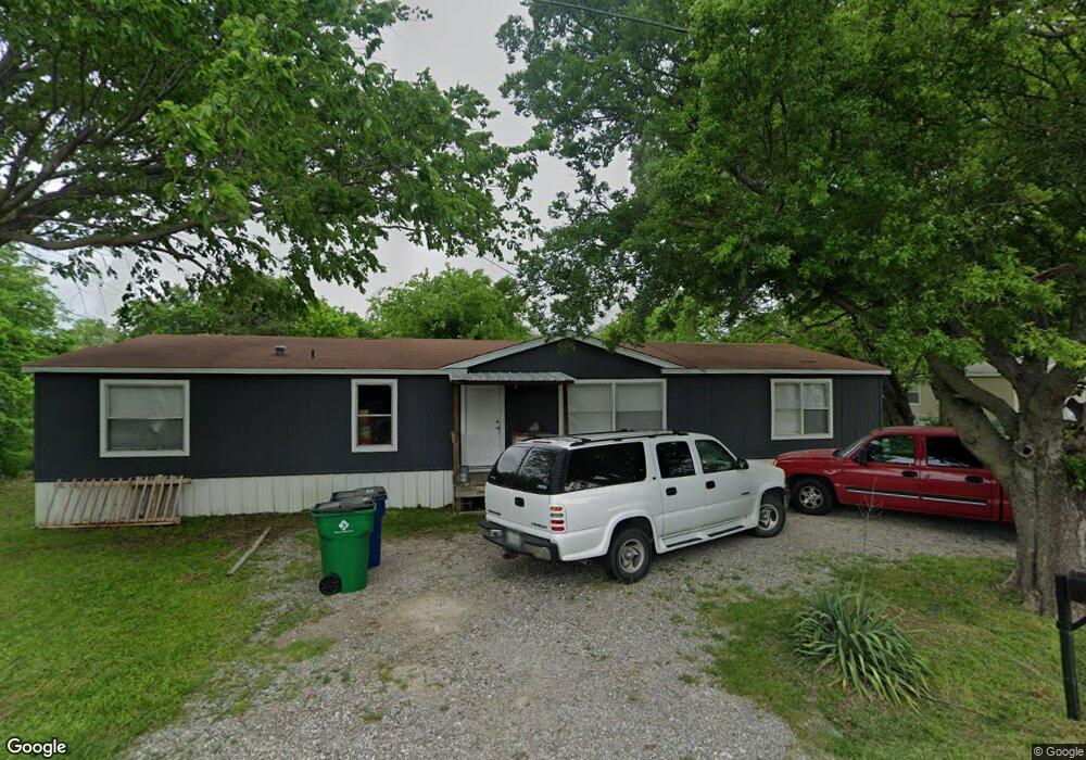 306 Texas St, Pottsboro, TX 75076 - photo 1
