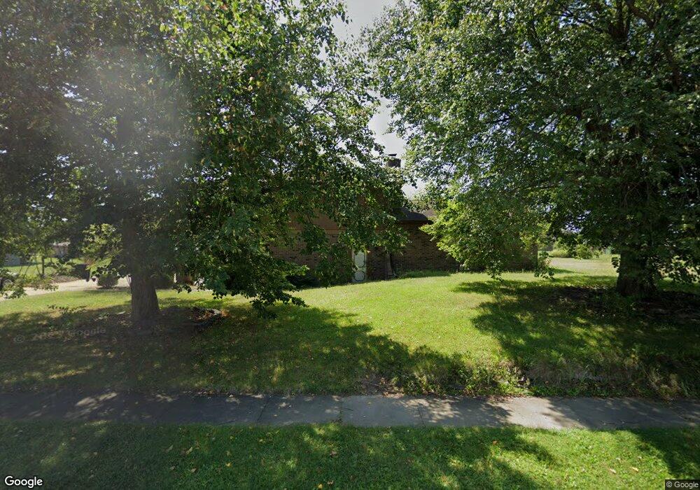 4855 Woodcrest Dr, Columbus, IN 47203 - photo 1