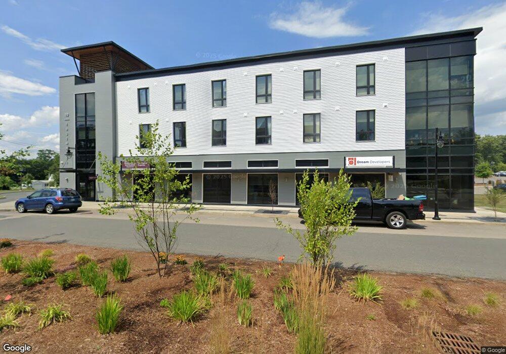 10 Edgewater Cir, East Hampton, CT 06424 - photo 1