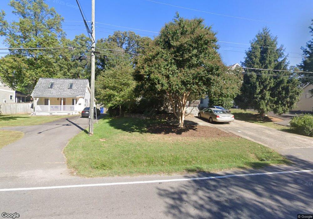 7208 Shreve Rd, Falls Church, VA 22043 - photo 1