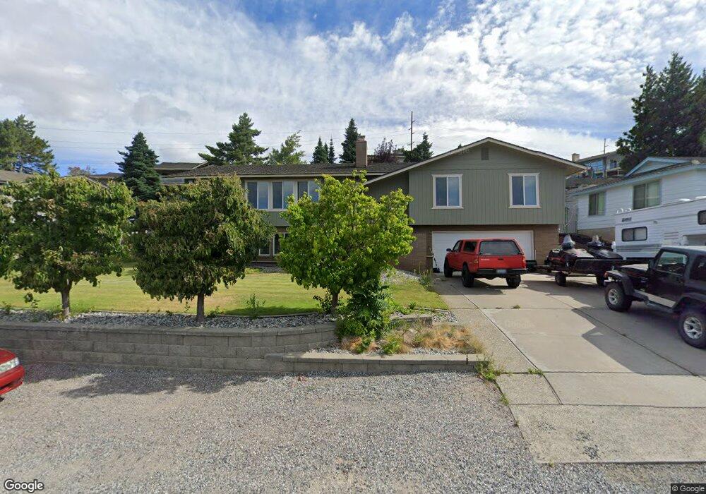 1721 10th Place NE, East Wenatchee, WA 98802 - photo 1