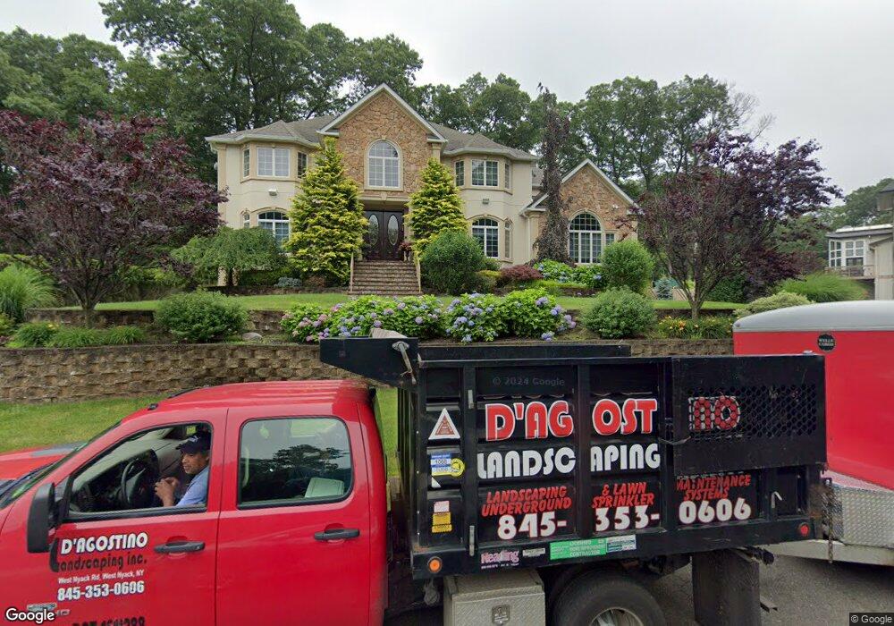 4 Wallenberg Cir, Monsey, NY 10952 - photo 1