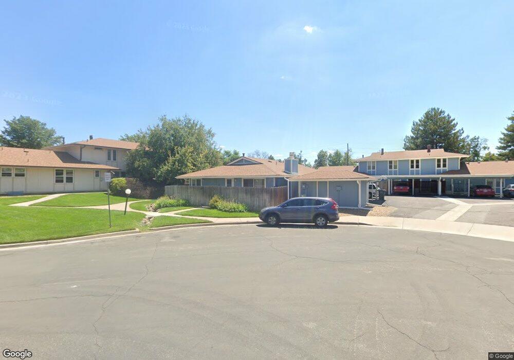 254 S Newark Cir, Aurora, CO 80012 - photo 1