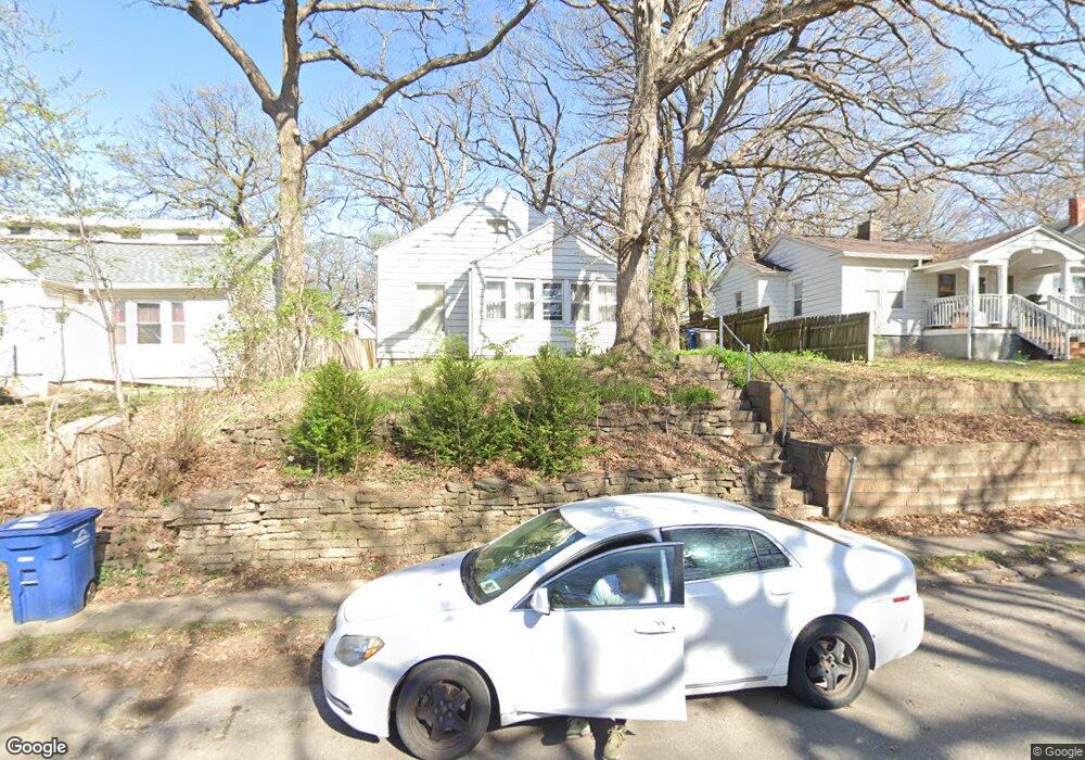 1537 33rd St, Des Moines, IA 50311 - photo 1