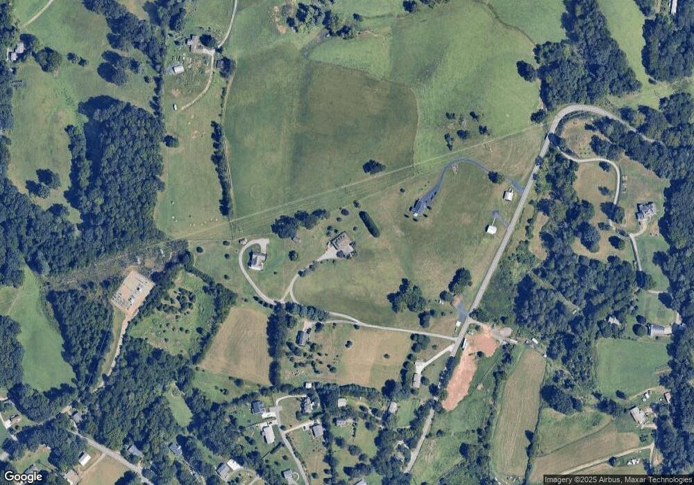 17 Peace Haven Dr, Asheville, NC 28806 - photo 1