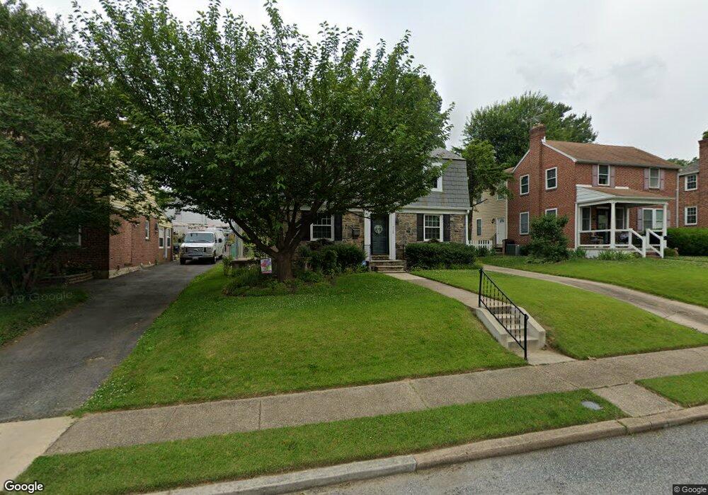 712 Devonshire Rd, Baltimore, MD 21229 - photo 1