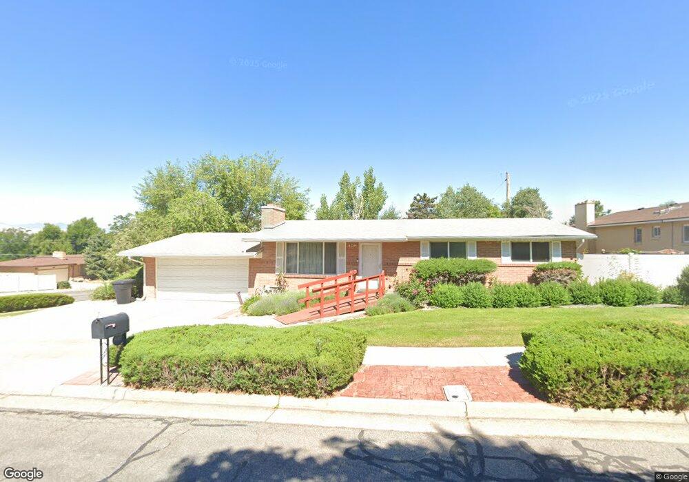 8482 Colene Dr, Sandy, UT 84094 - photo 1