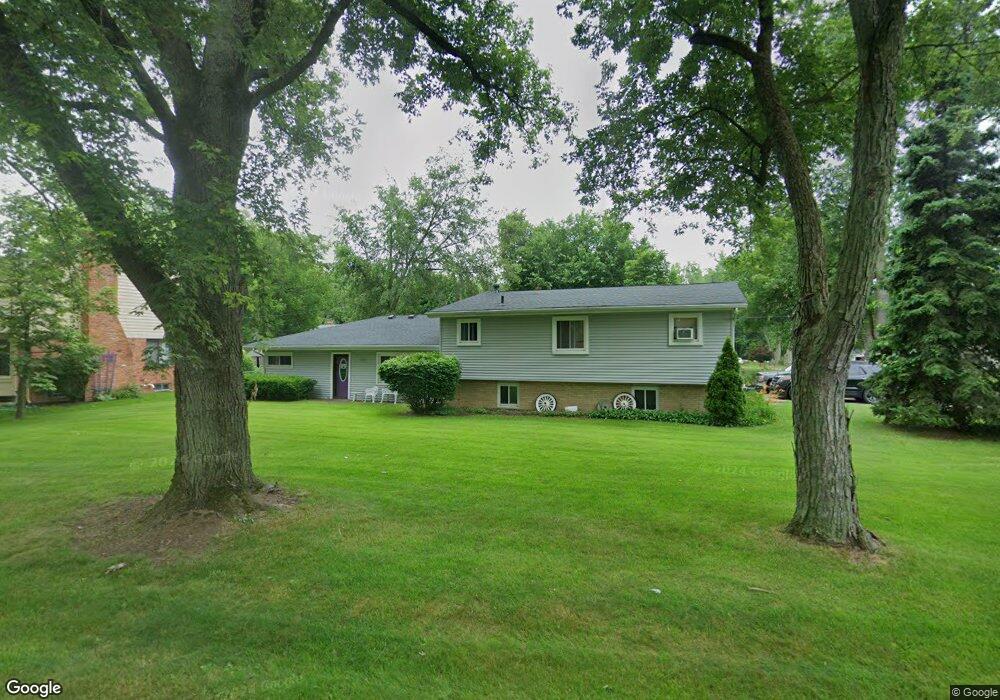 7795 Circle Blvd, West Bloomfield, MI 48323 - photo 1