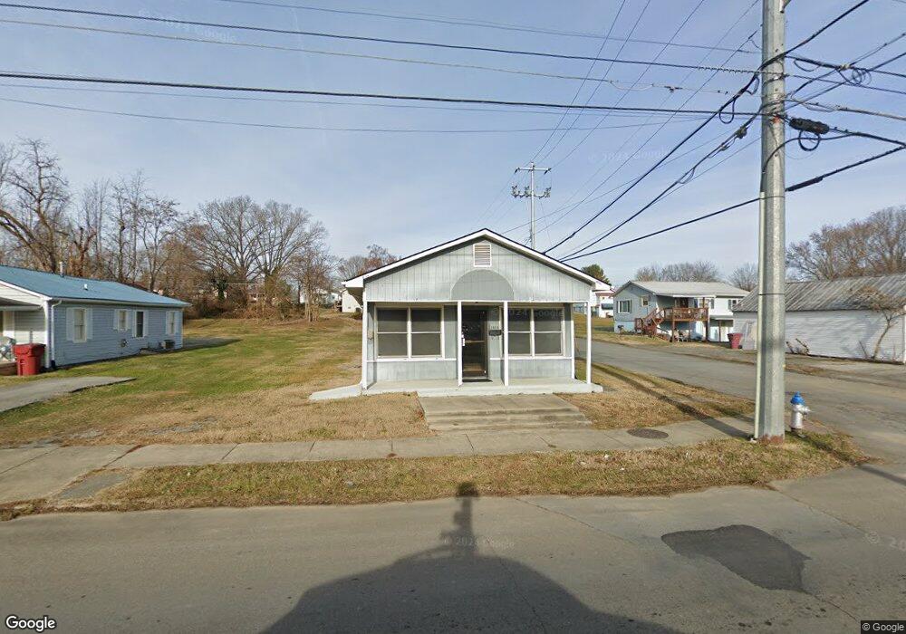 1415 E Fairview Ave unit 1, Johnson City, TN 37601 - photo 1