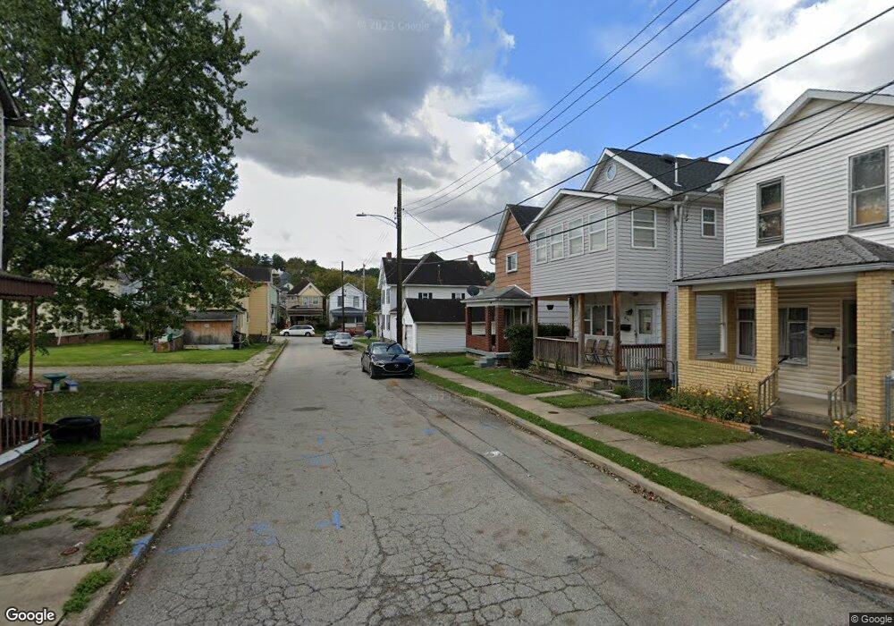 500 Longfellow St unit 502, Vandergrift, PA 15690 - photo 1