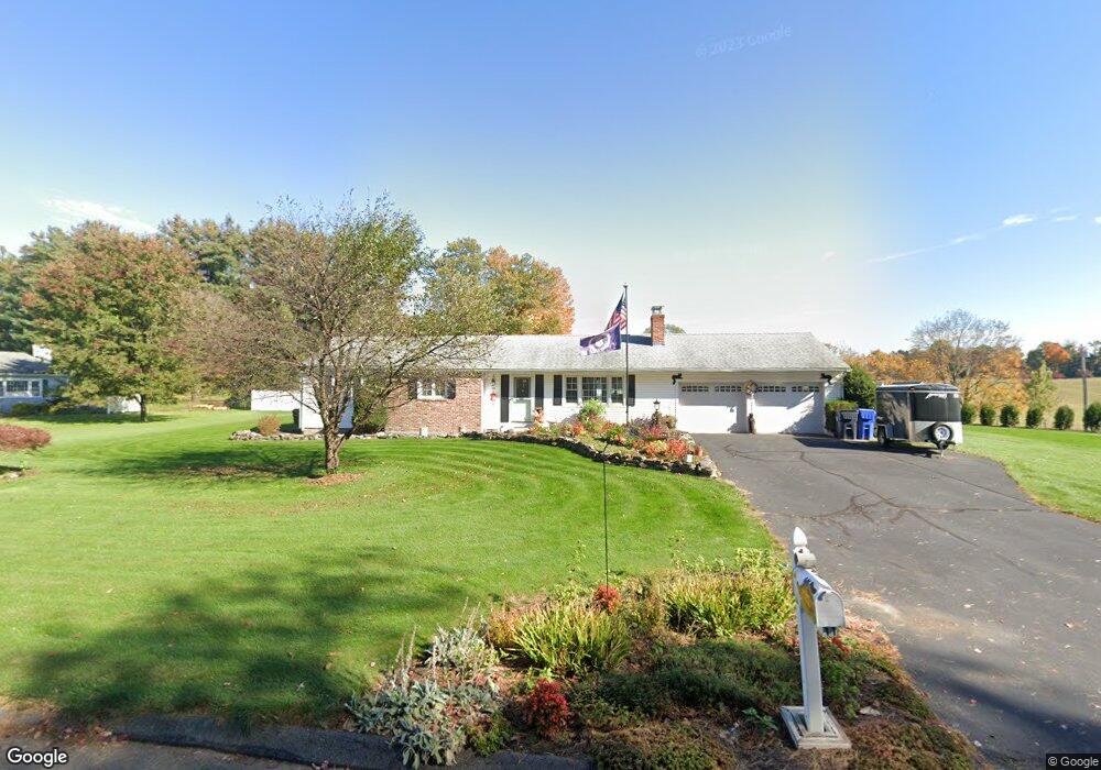 11 Petticoat Ln, Broad Brook, CT 06016 - photo 1