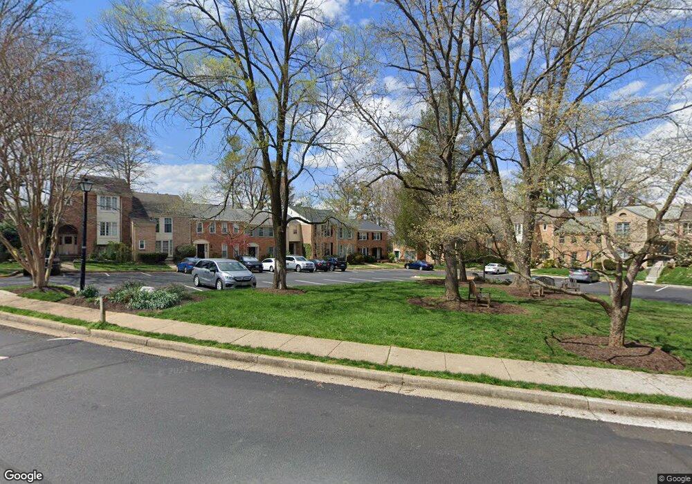 6676 Midhill Place, Falls Church, VA 22043 - photo 1