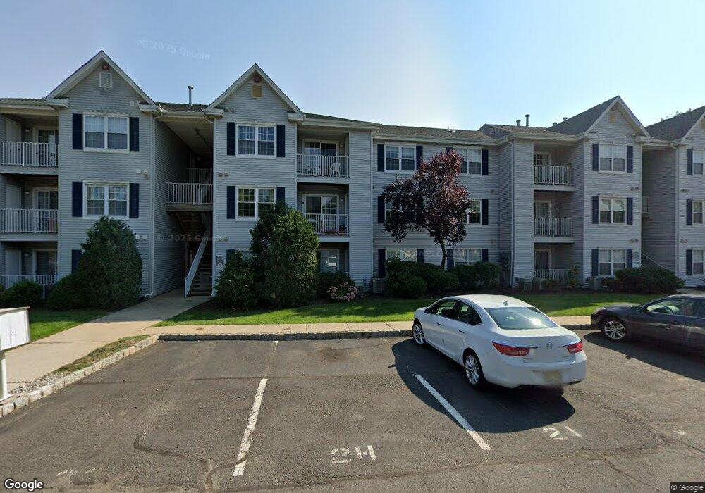 216 Stratford Place unit 216, Bound Brook, NJ 08805 - photo 1