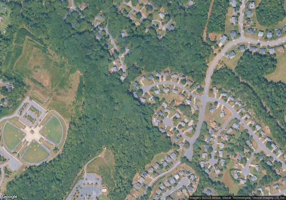 3717 Thomasson Crossing Dr, Triangle, VA 22172 - photo 1