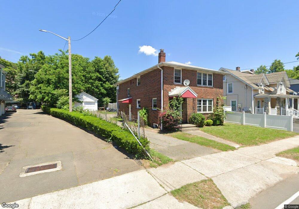 405 Blake St unit 1, New Haven, CT 06515 - photo 1