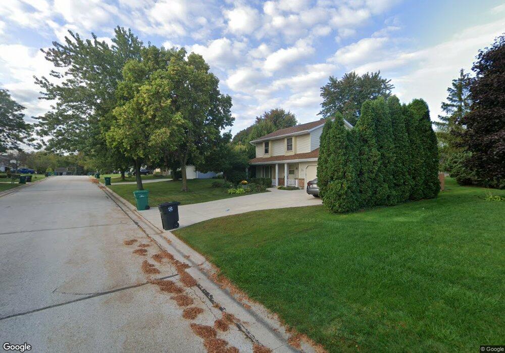 W153N7733 Meadow Lark Ln, Menomonee Falls, WI 53051 - photo 1