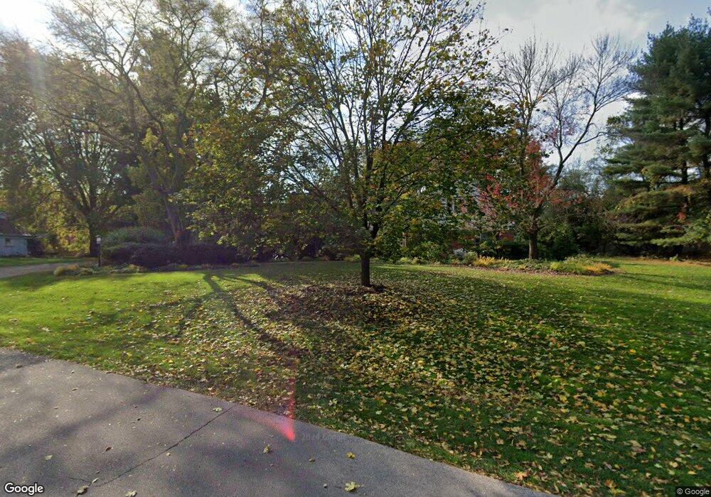 1918 Crosswick Rd, Bloomfield Hills, MI 48301 - photo 1