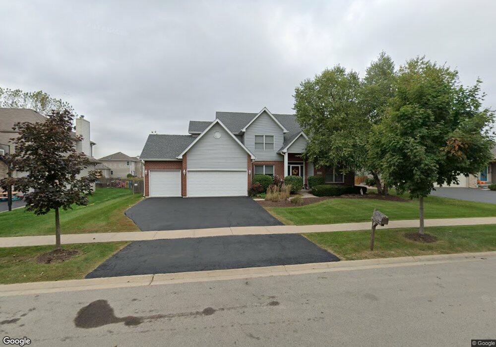 411 Camden Cir, Oswego, IL 60543 - photo 1
