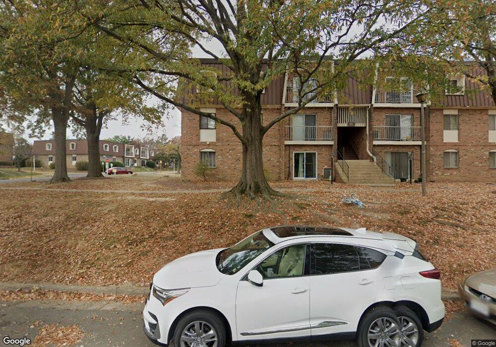 221 N Emory Dr unit 10, Sterling, VA 20164 - photo 1