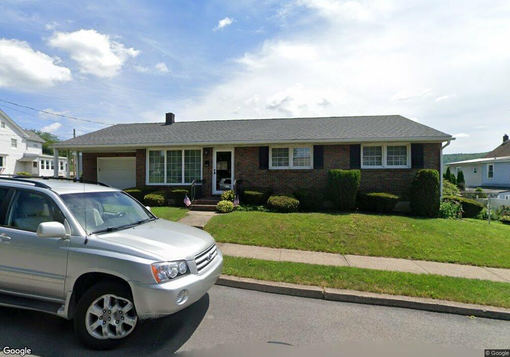 301 N Nescopec St, Tamaqua, PA 18252 - photo 1