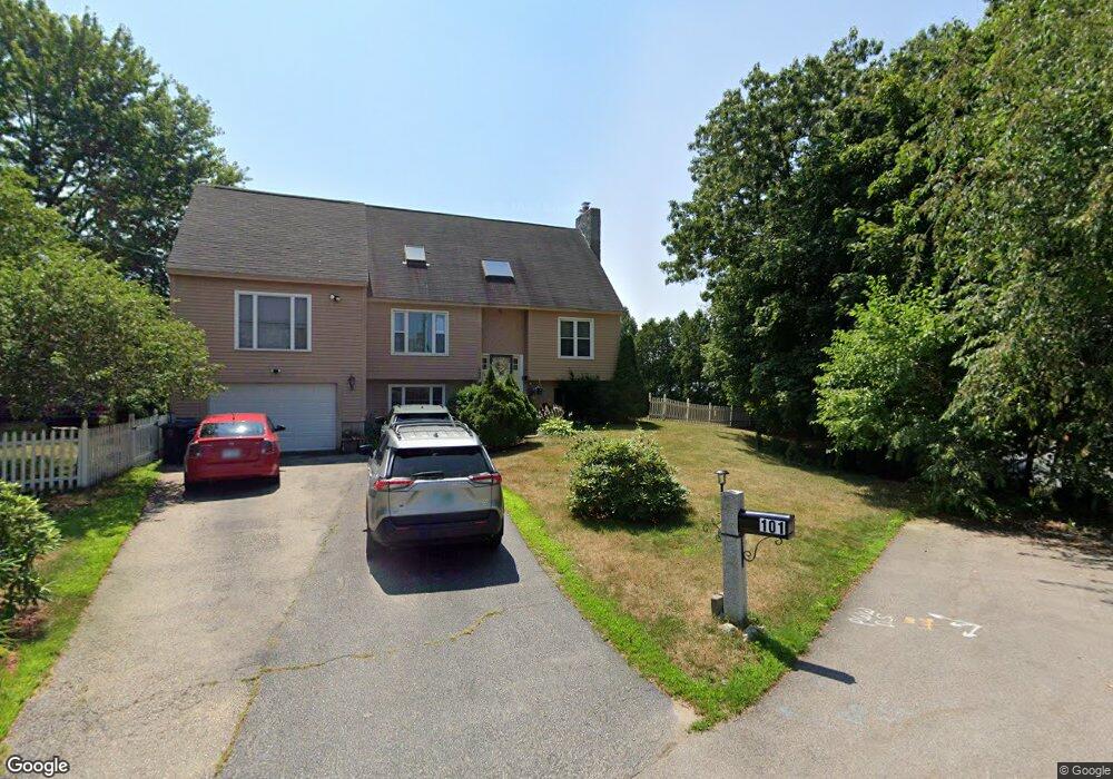 101 Beauview Ave, Nashua, NH 03064 - photo 1