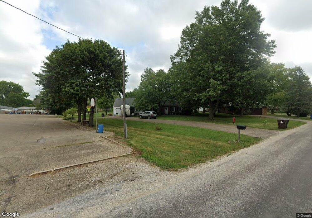 433 E Broadway St, Virginia, IL 62691 - photo 1